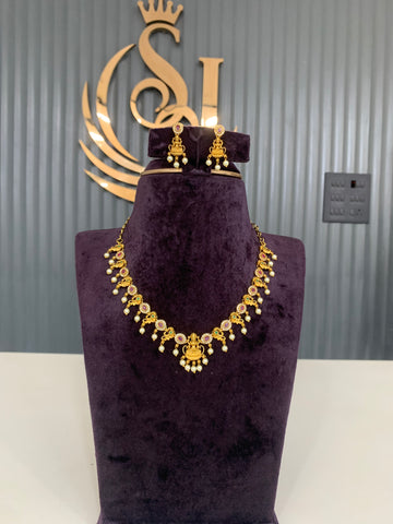 Beautiful simple necklace