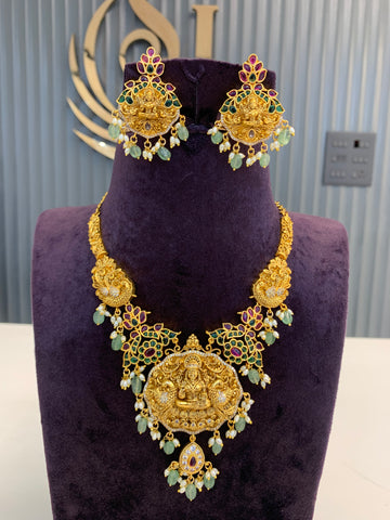 Beautiful premium necklace
