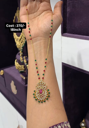 Beautiful pendent chain