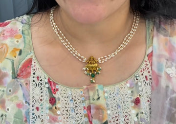 Beautiful pearls chain