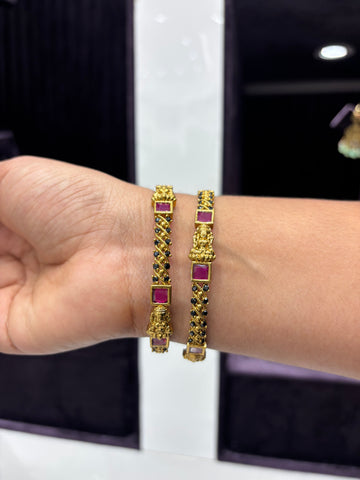 Nakshi Black Stone Bangles
