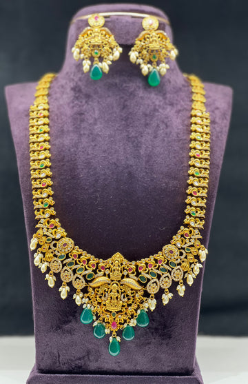 Nakshi trendy haram