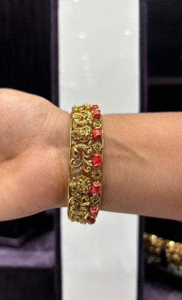 Nakshi bangle with pagadam (single)