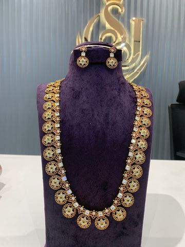 Beautiful trendy Bottu Mala haram