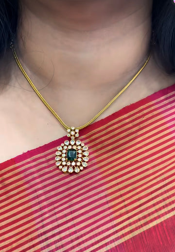 Beautiful necklace green stone