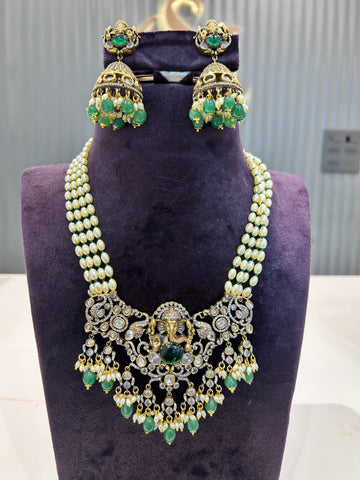Beautiful Vinayaka pendent set