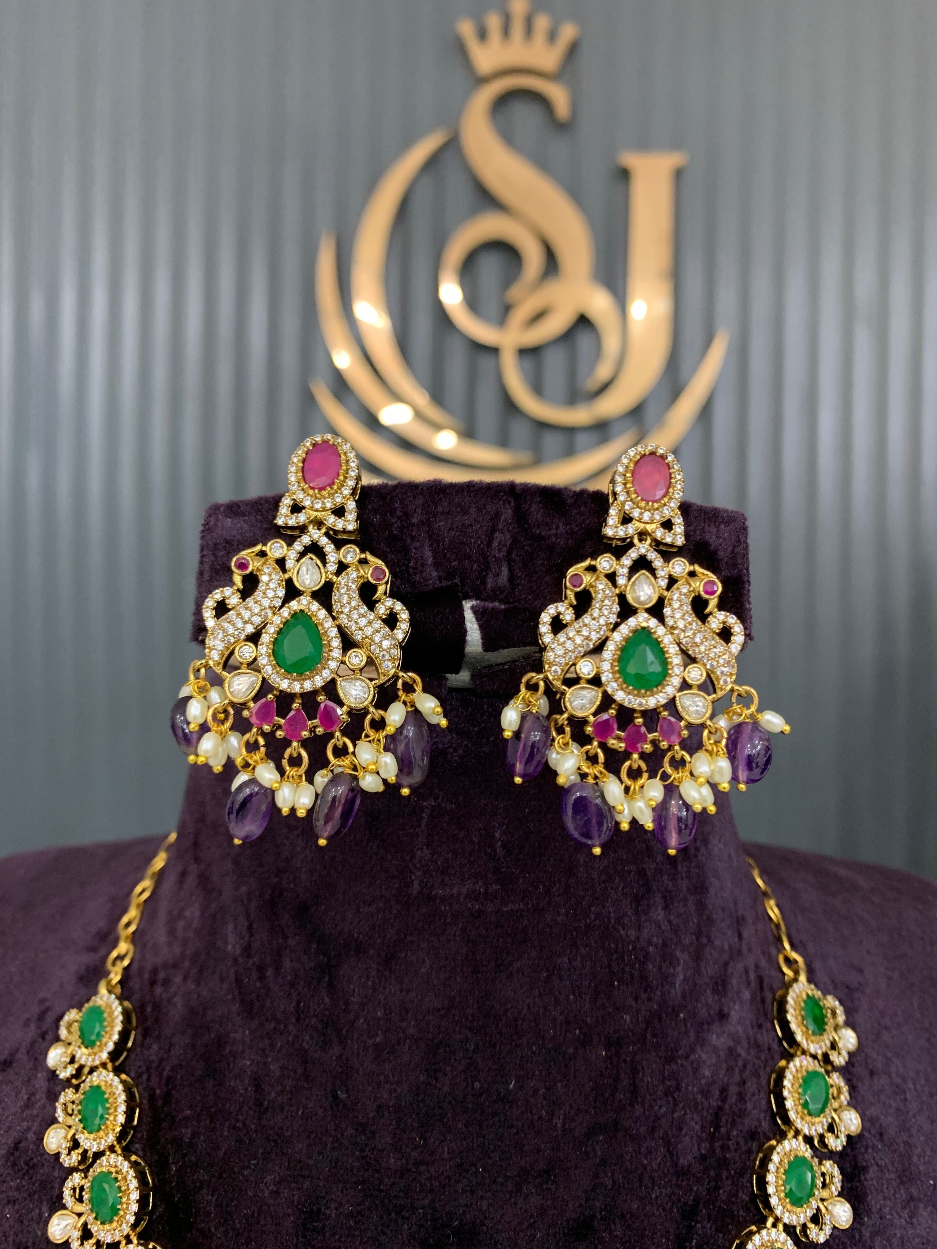 Beautiful green stone necklace