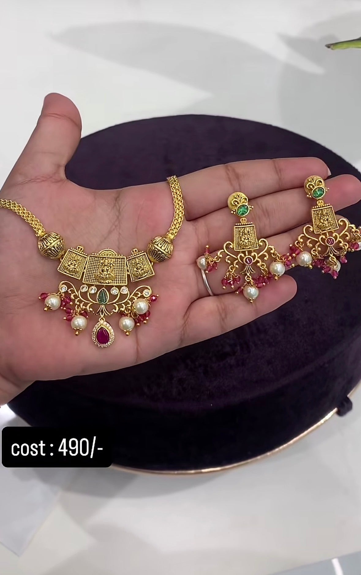 Beautiful mini chocker set