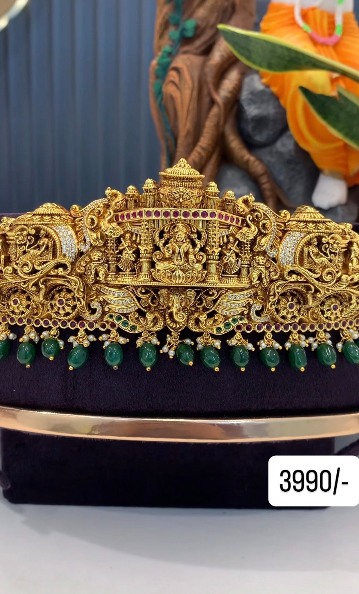 Beautiful traditional vaddanam