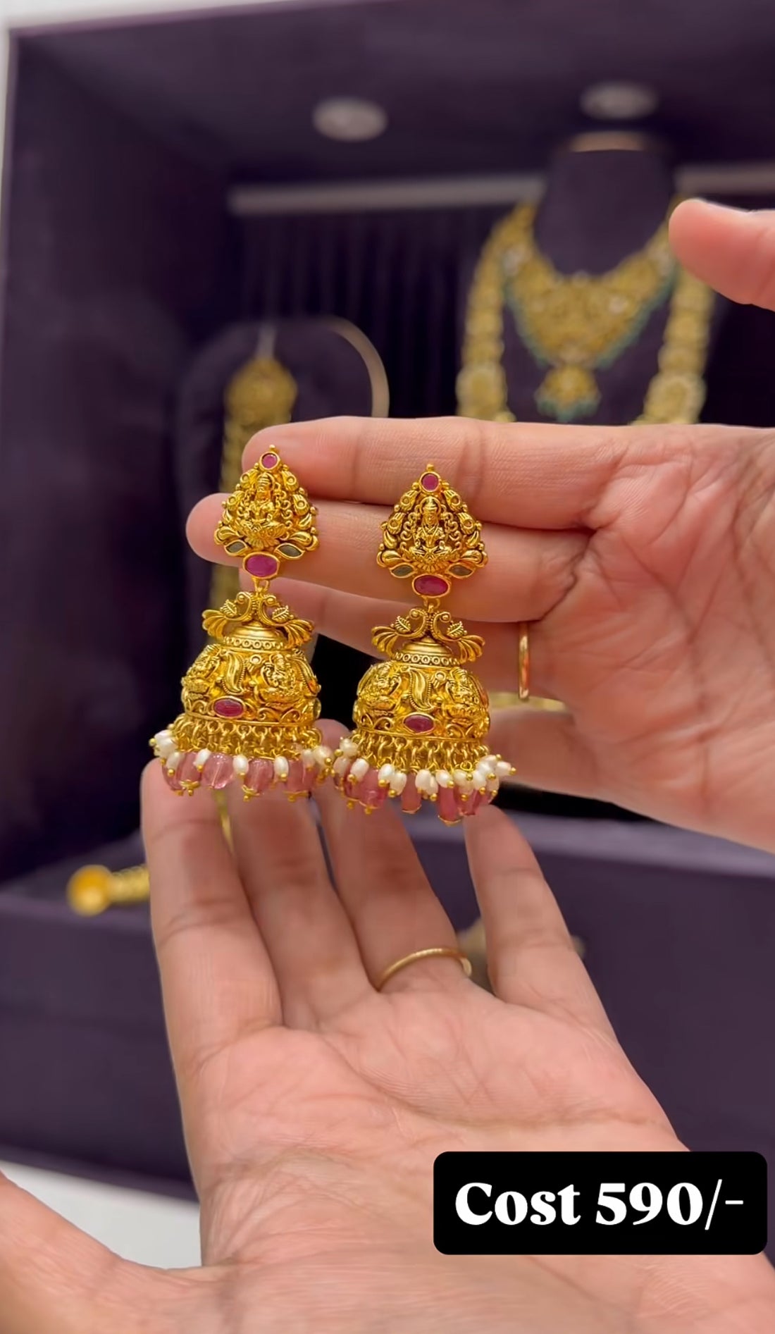 Beautiful nakshi jumkies