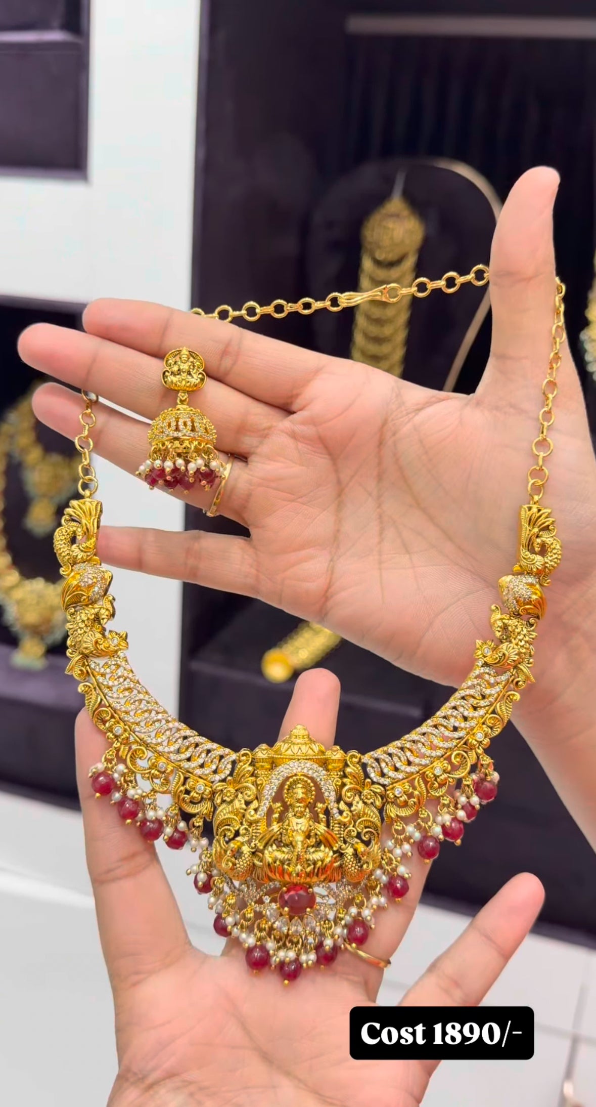 Beautiful red stone necklace