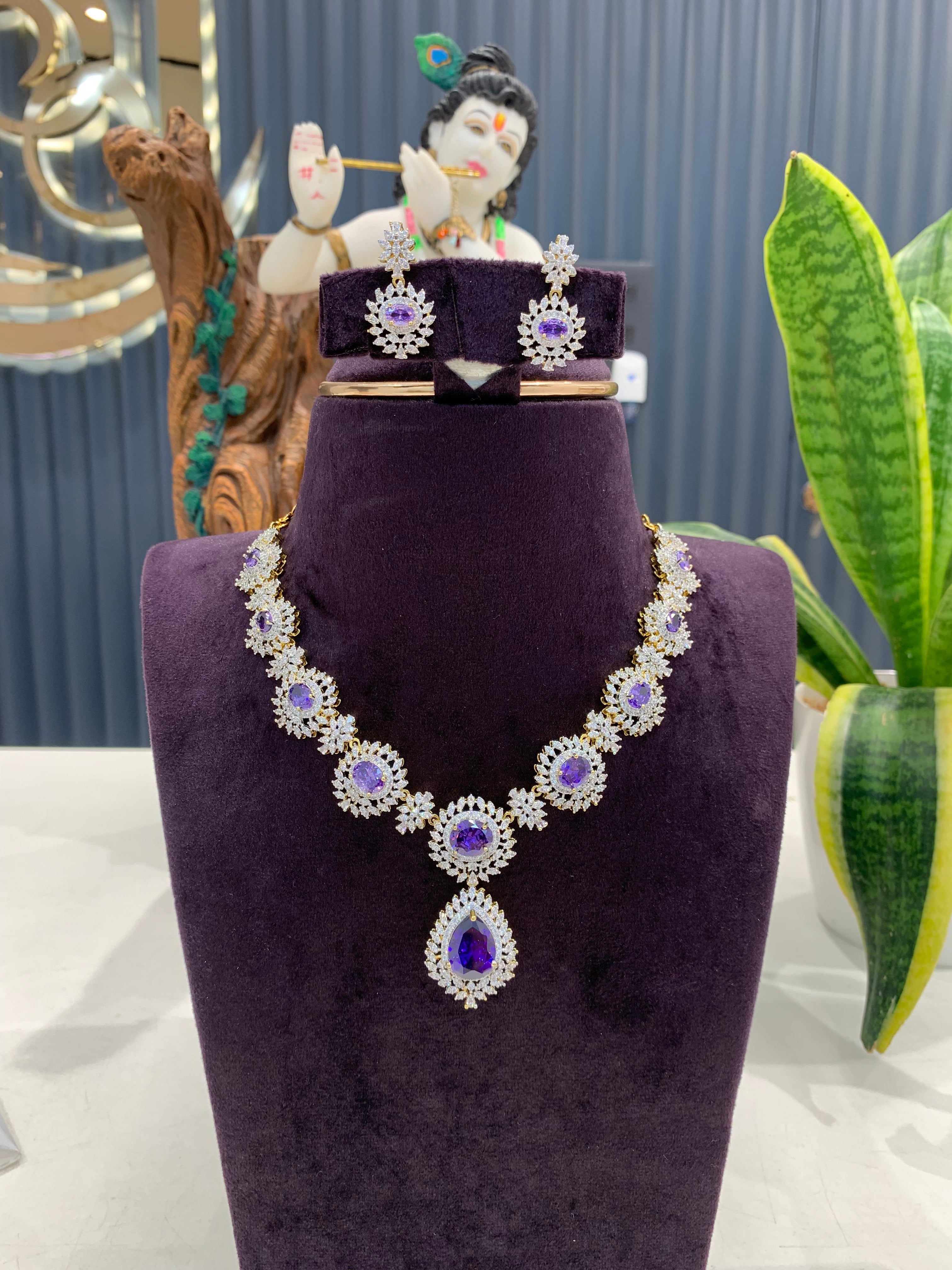 Beautiful purple stone GJ necklace