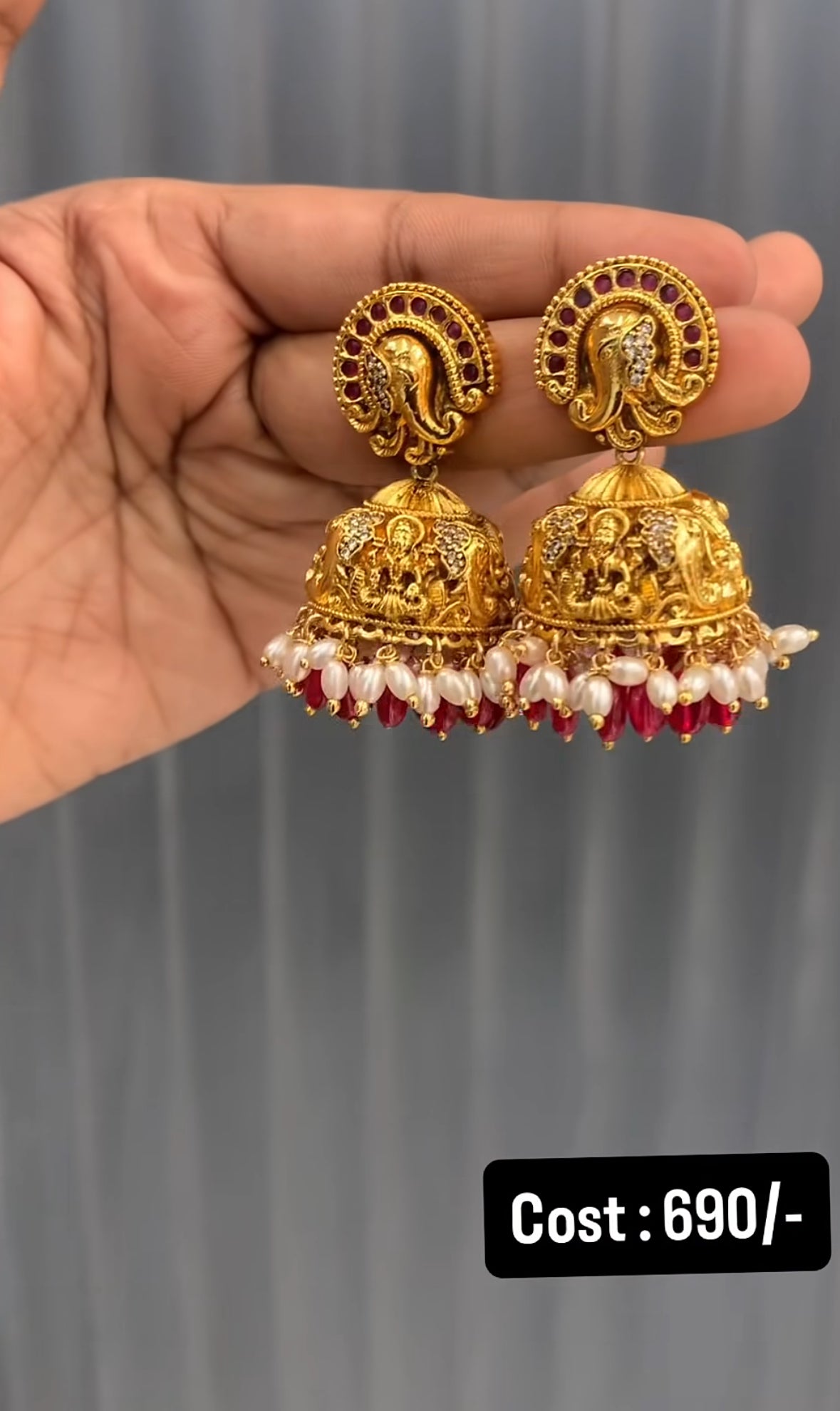 Beautiful nakshi jumkies