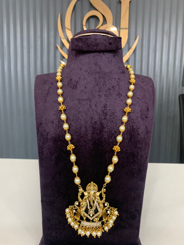 Beautiful beads set with ganesh pendent