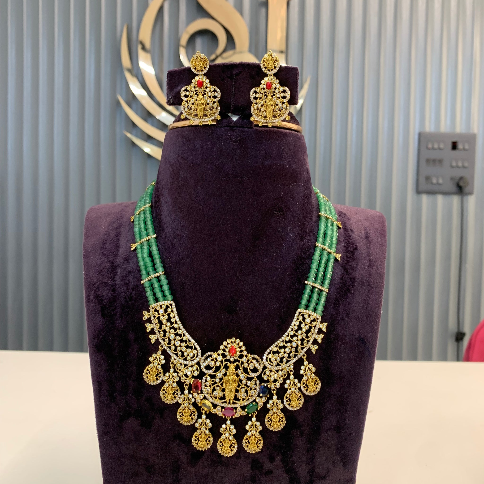 Trending beads