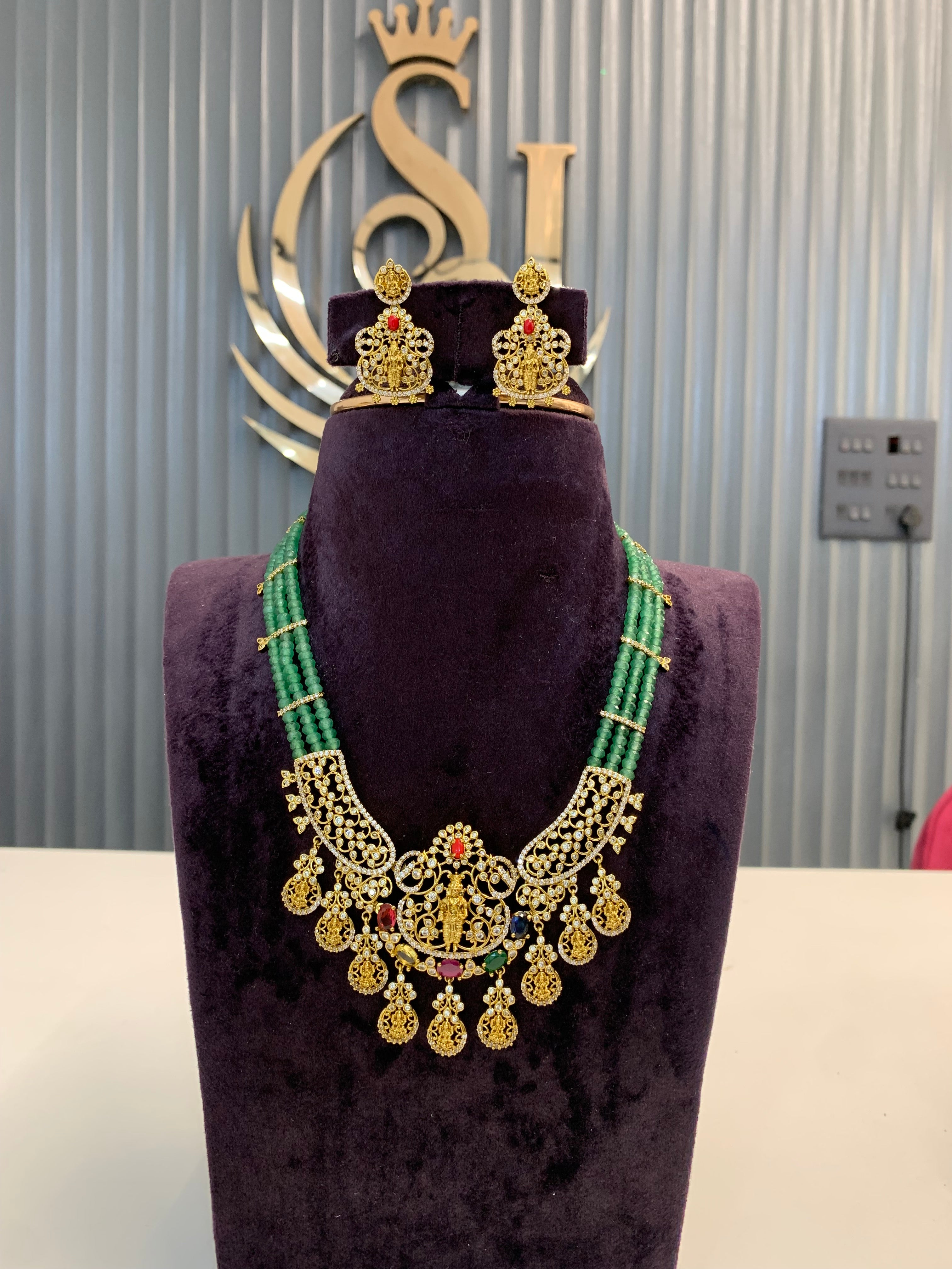 Trending beads