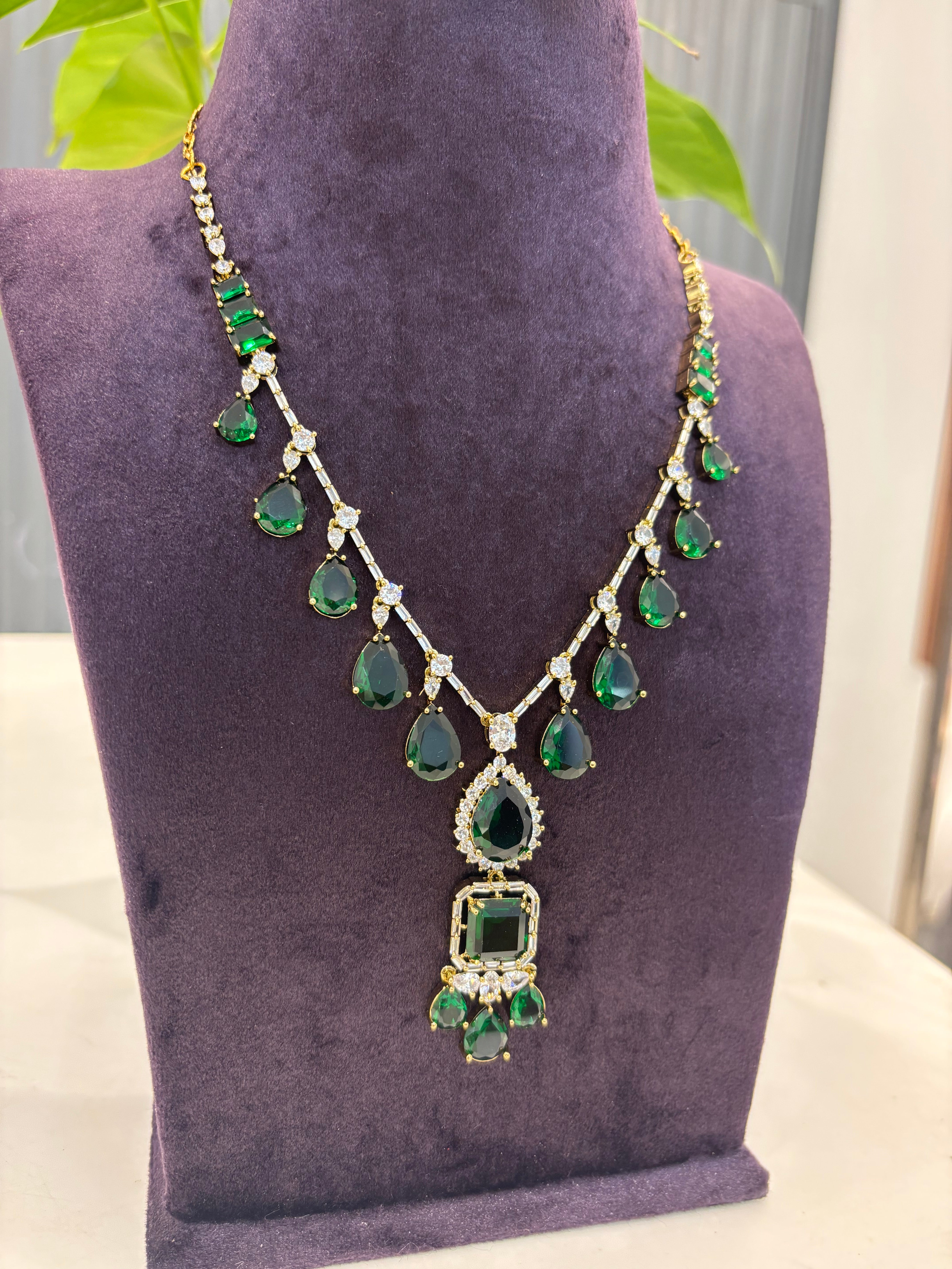 Beautiful Emerald Green stone necklace