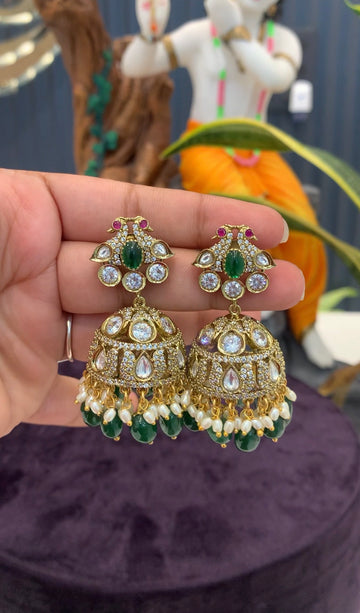Beautiful moissanite stone jumkies