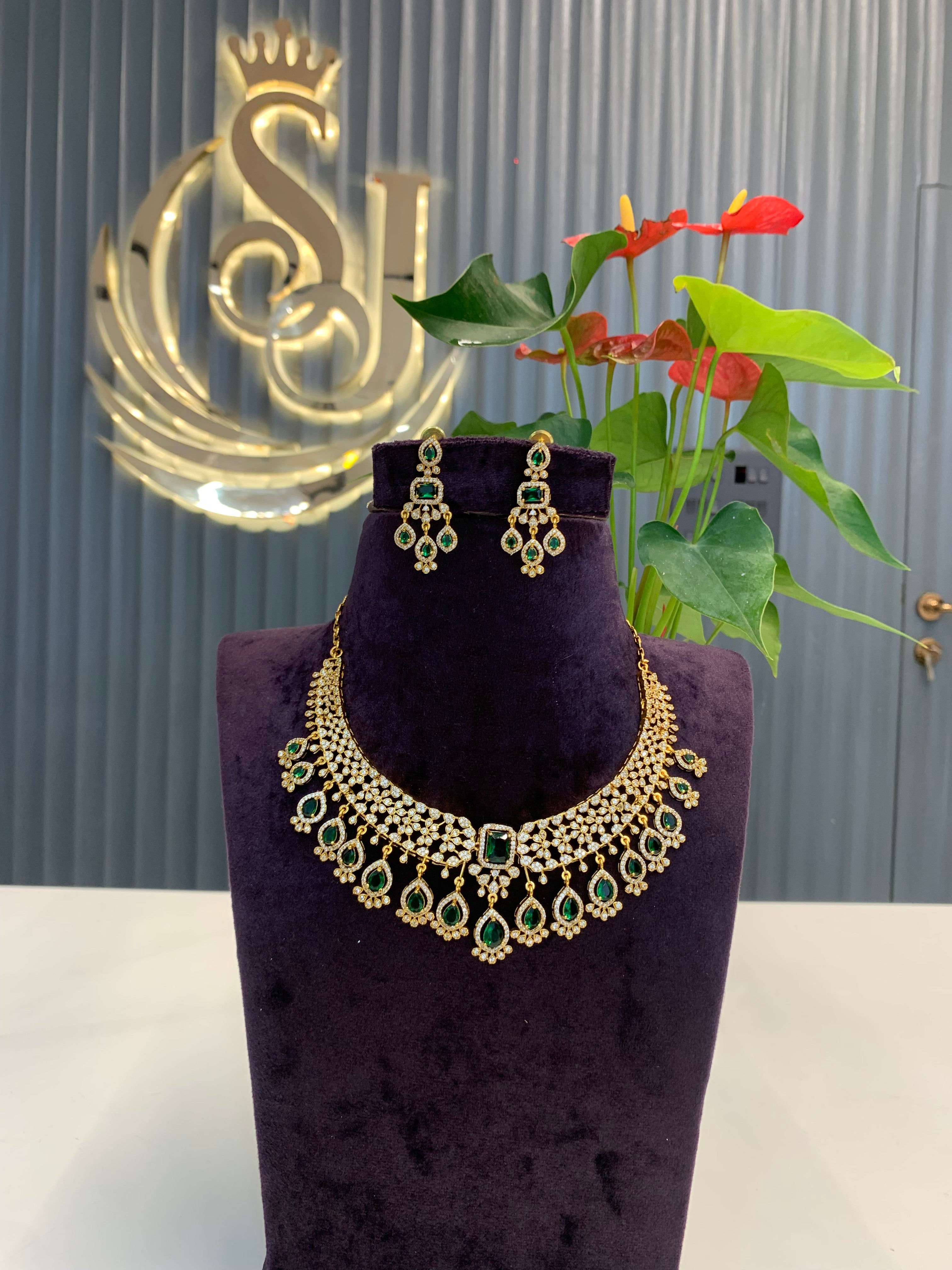 Beautiful green stone necklace