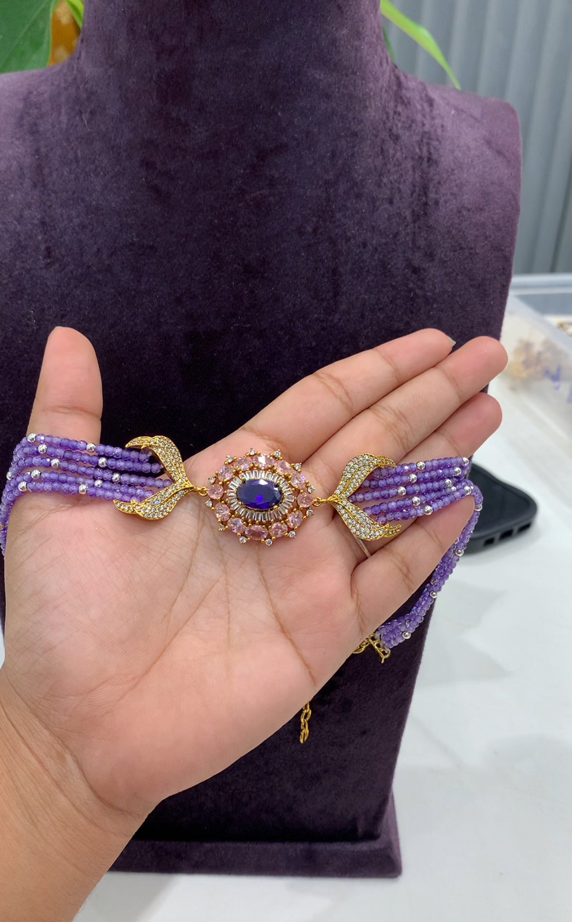 Beautiful chocker set