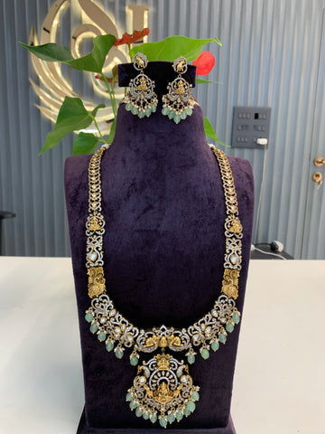 Beautiful mehandhi Victoria polish haram