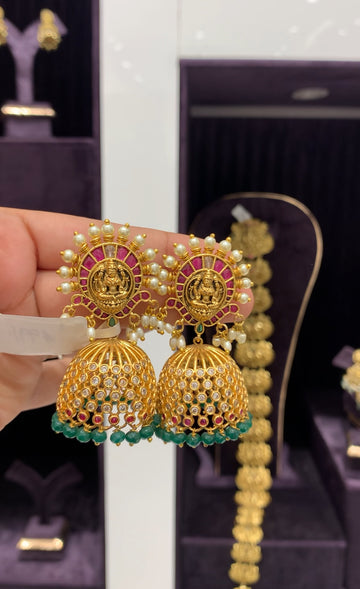 Beautiful nakshi jumkies