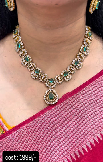 Beautiful party wear necklace