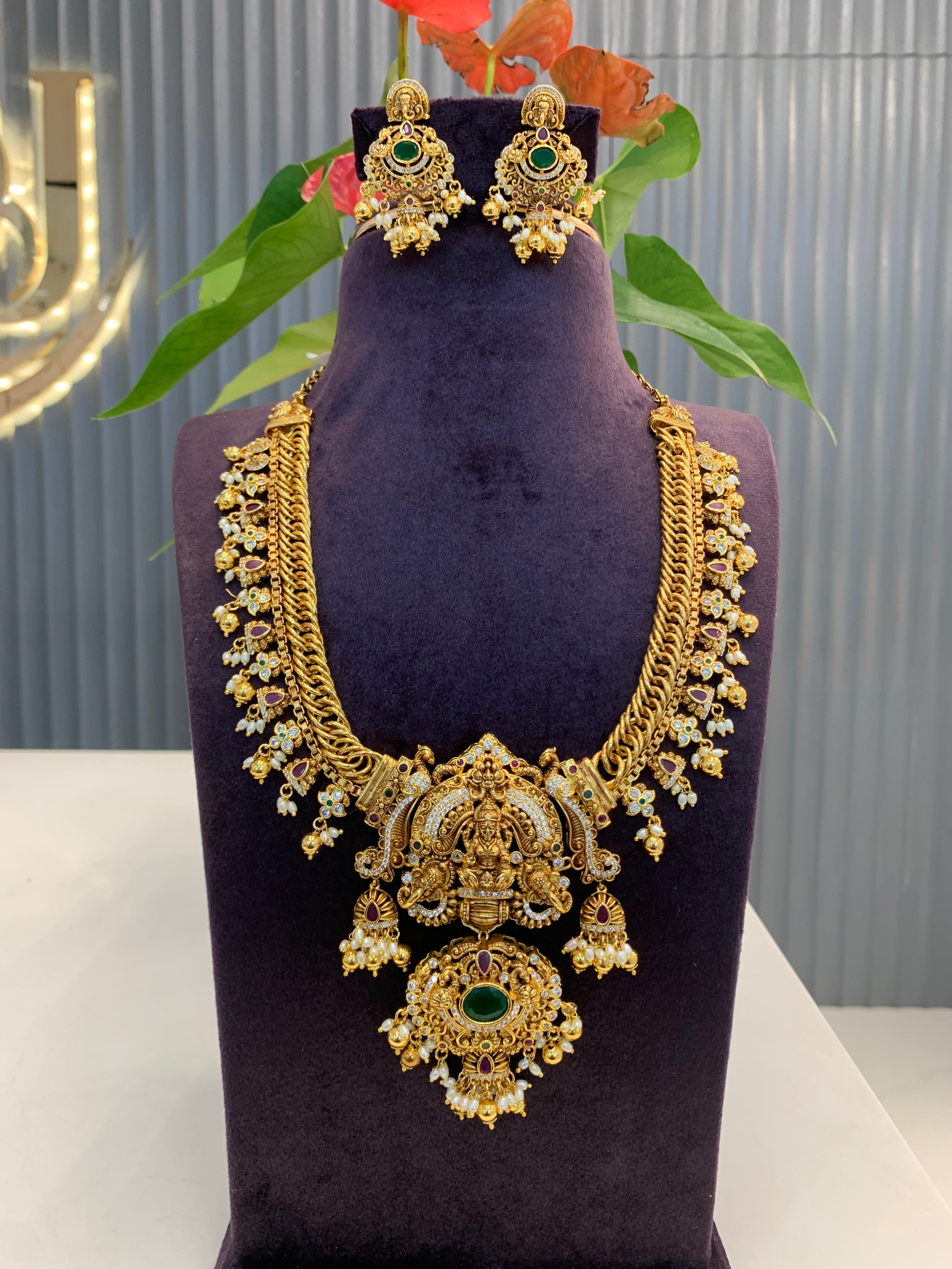 Beautiful Jilebi Necklace/Mini Haram