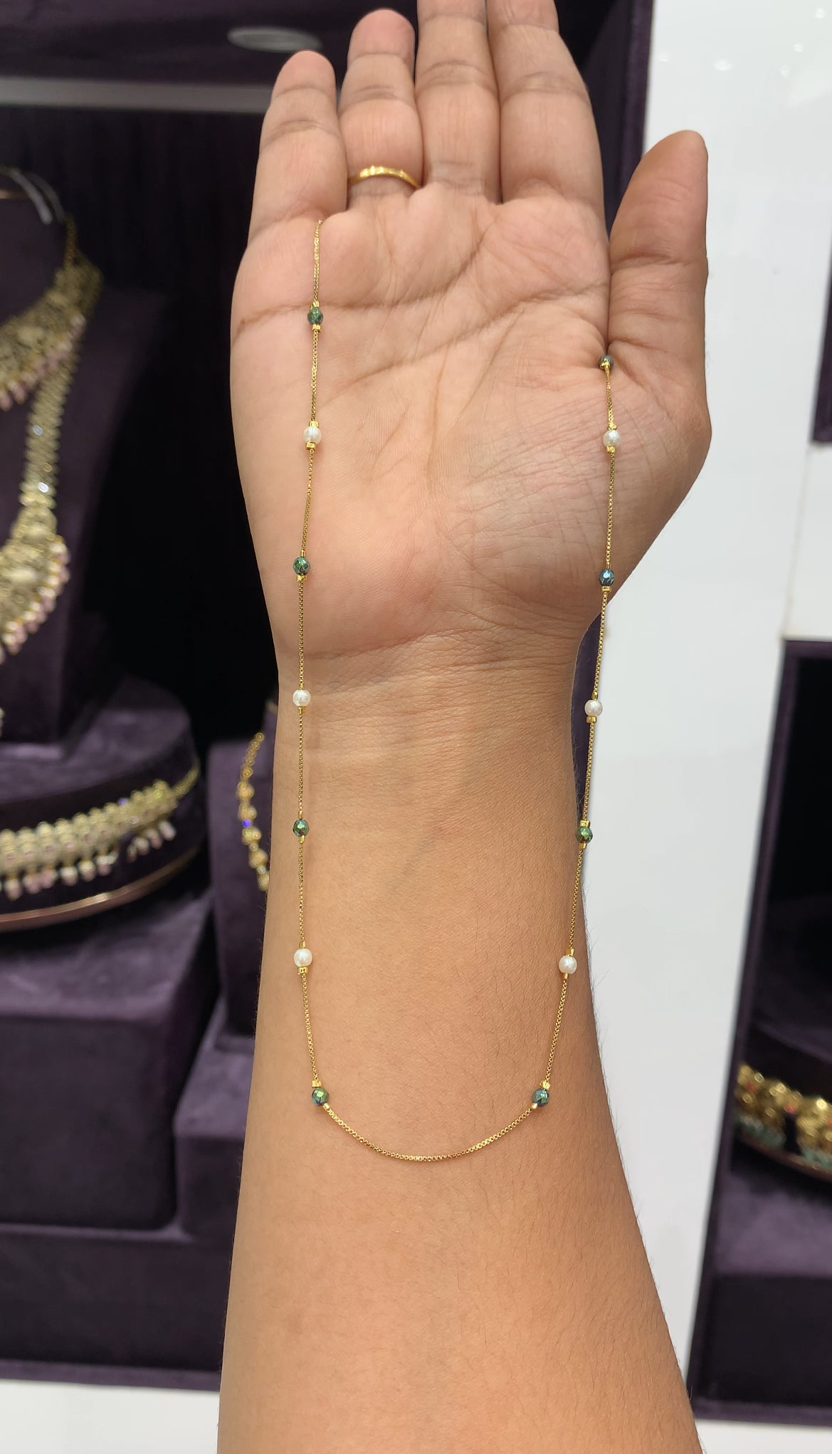 Beautiful fancy  chain 18inchs
