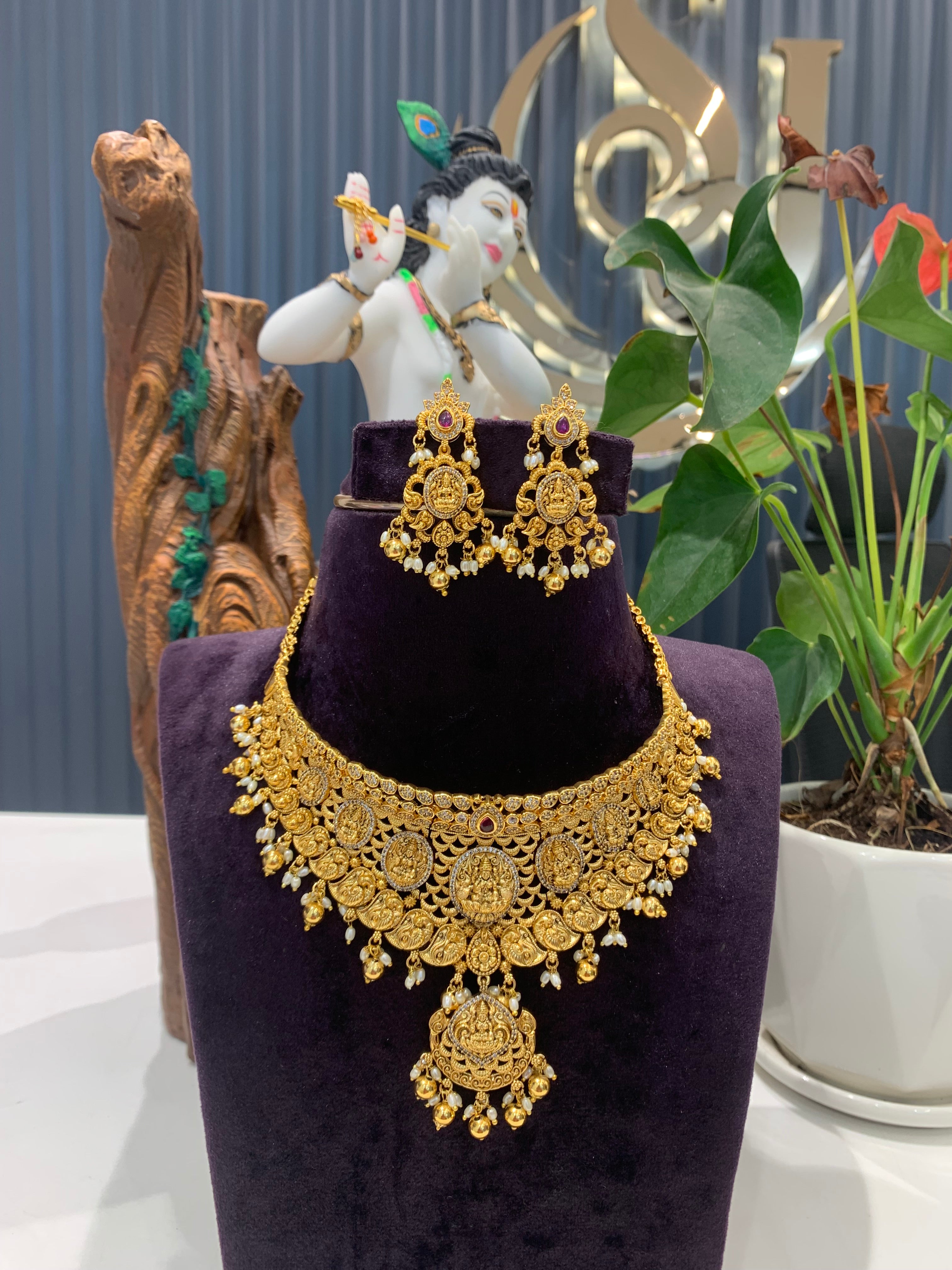 Beautiful nakshi choker