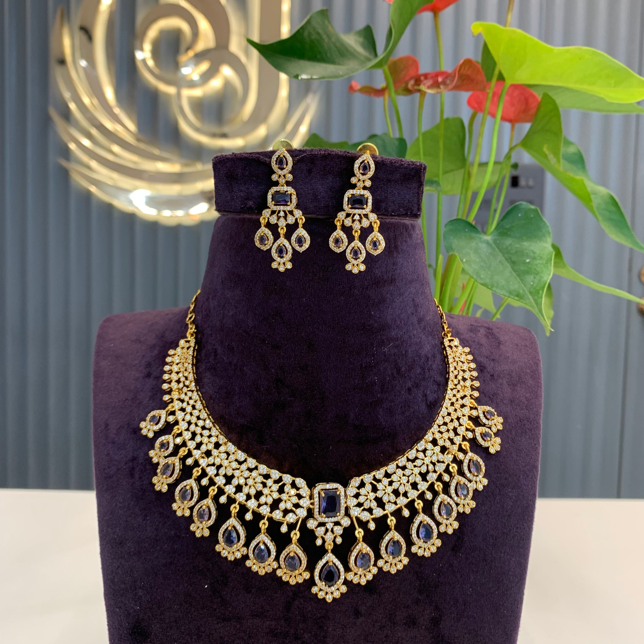 Beautiful voilet stone necklace