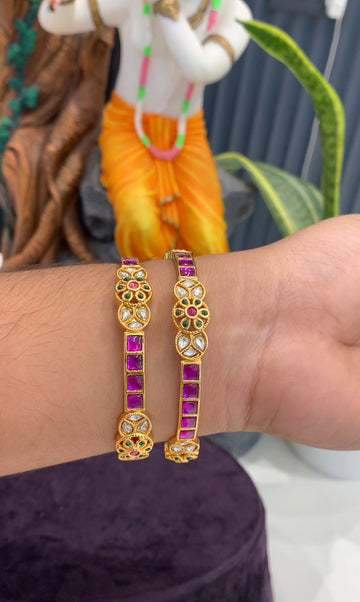 Beautiful jadav bangles set of 2