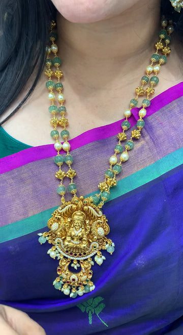Beautiful beads set with premium beads and locket set