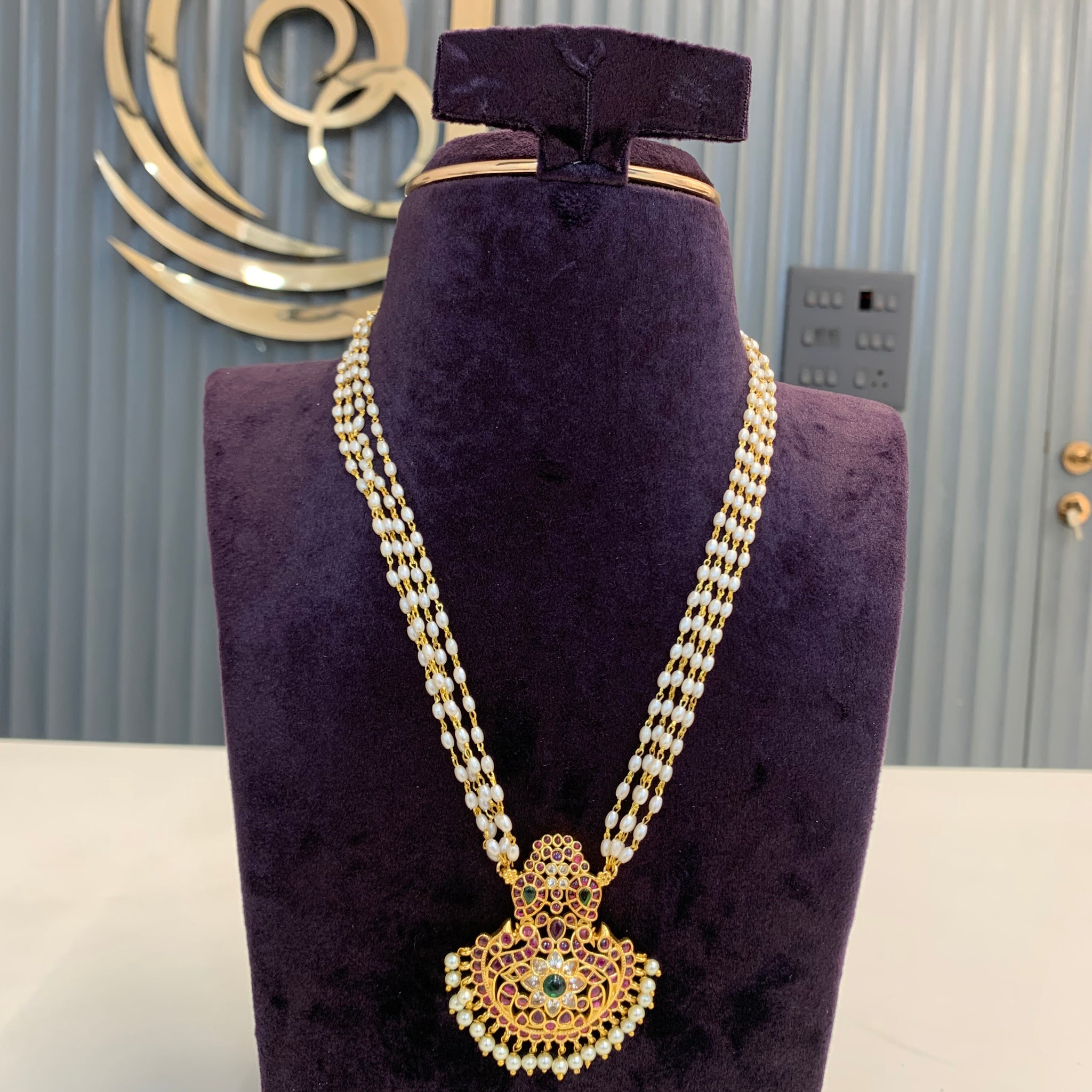 Premium beads set
