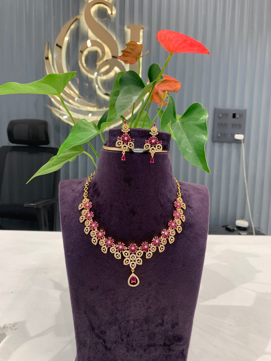 Beautiful simple necklace
