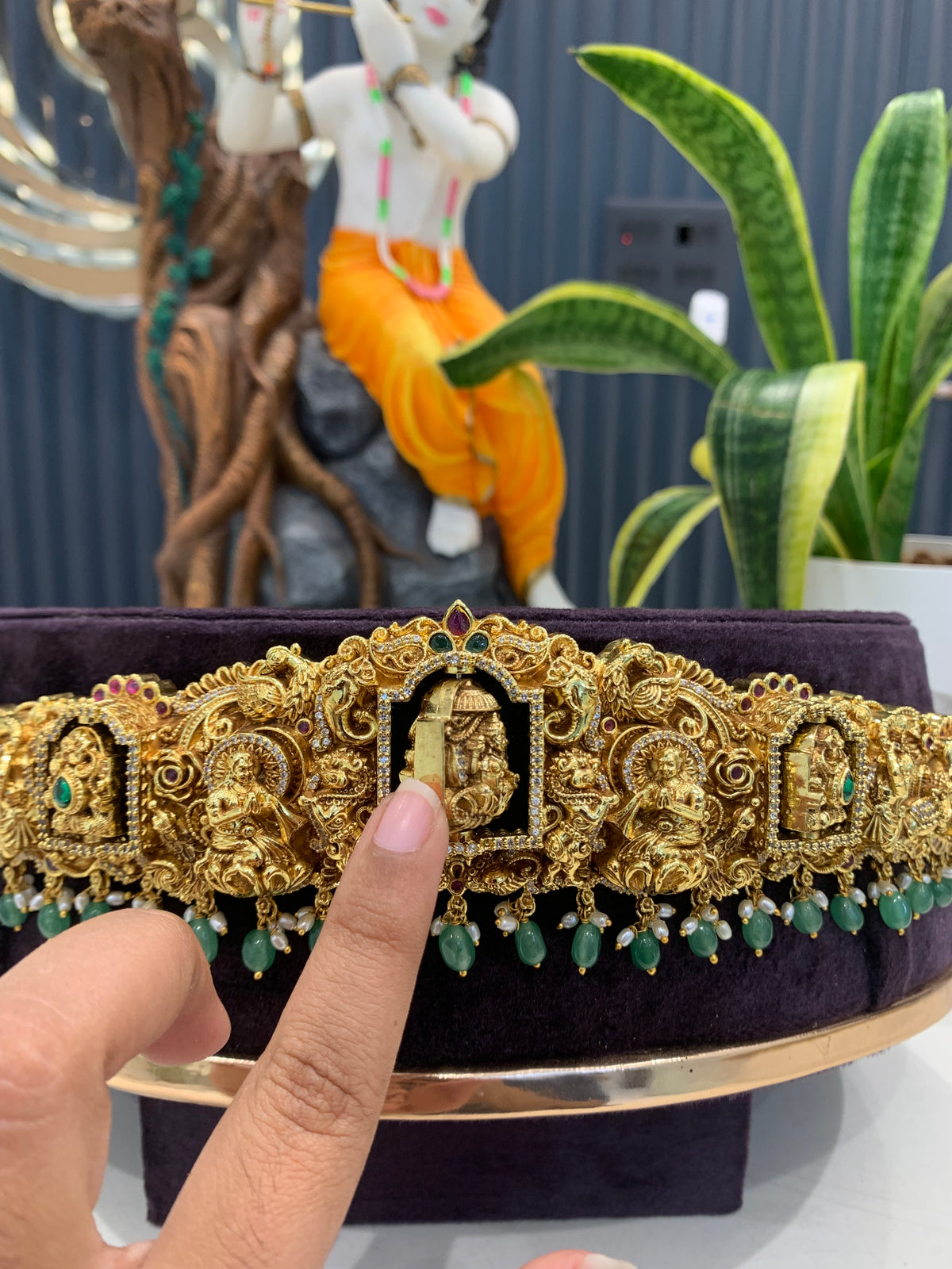 Beautiful nakshi rotatable 2 in 1 vaddanam