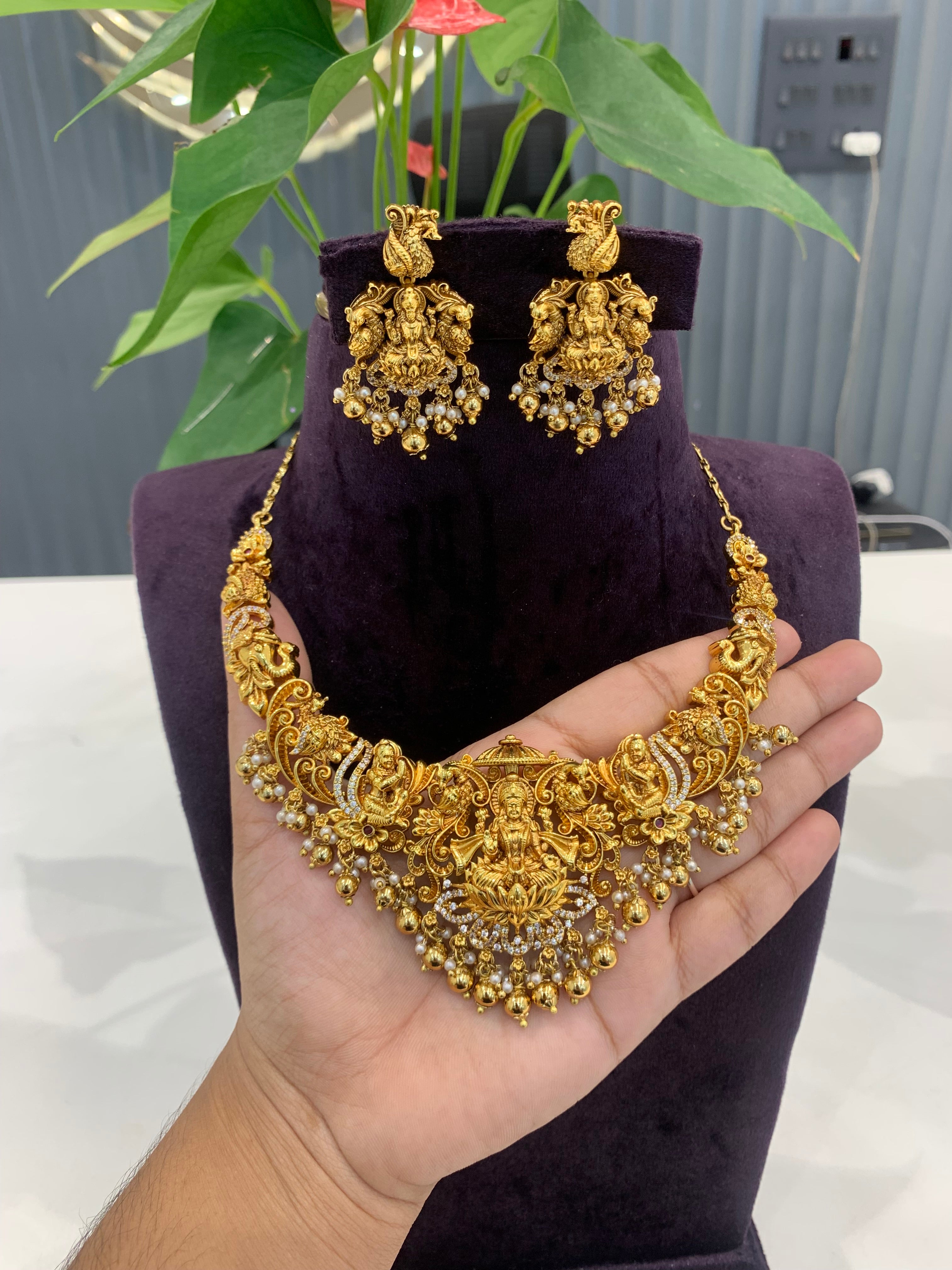 Beautiful neckset