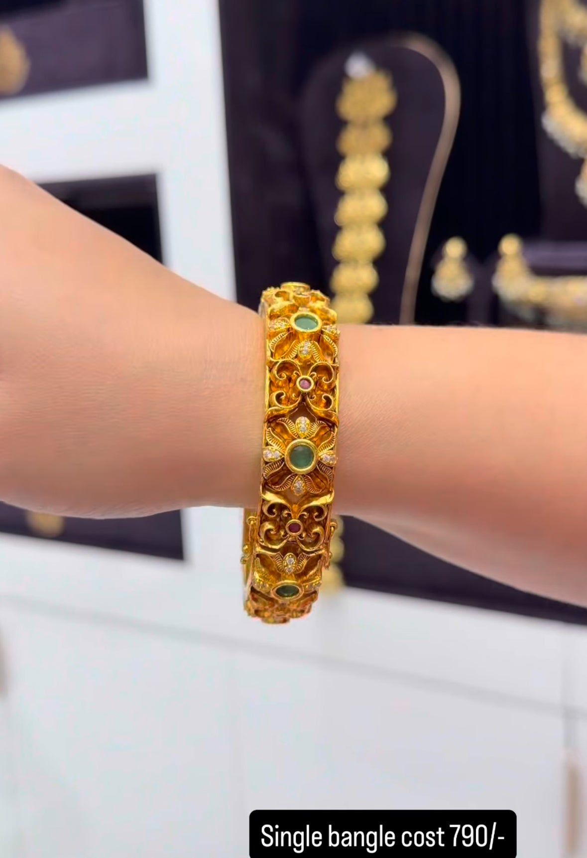 Beautiful kada bangle (single)suitable for 2.6 2.8 2.10