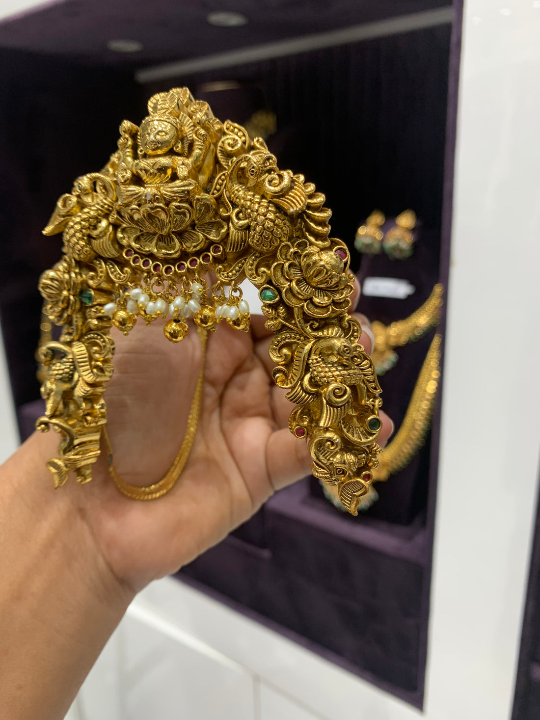 Beautiful Nakshi 3D Adult Aaravanki