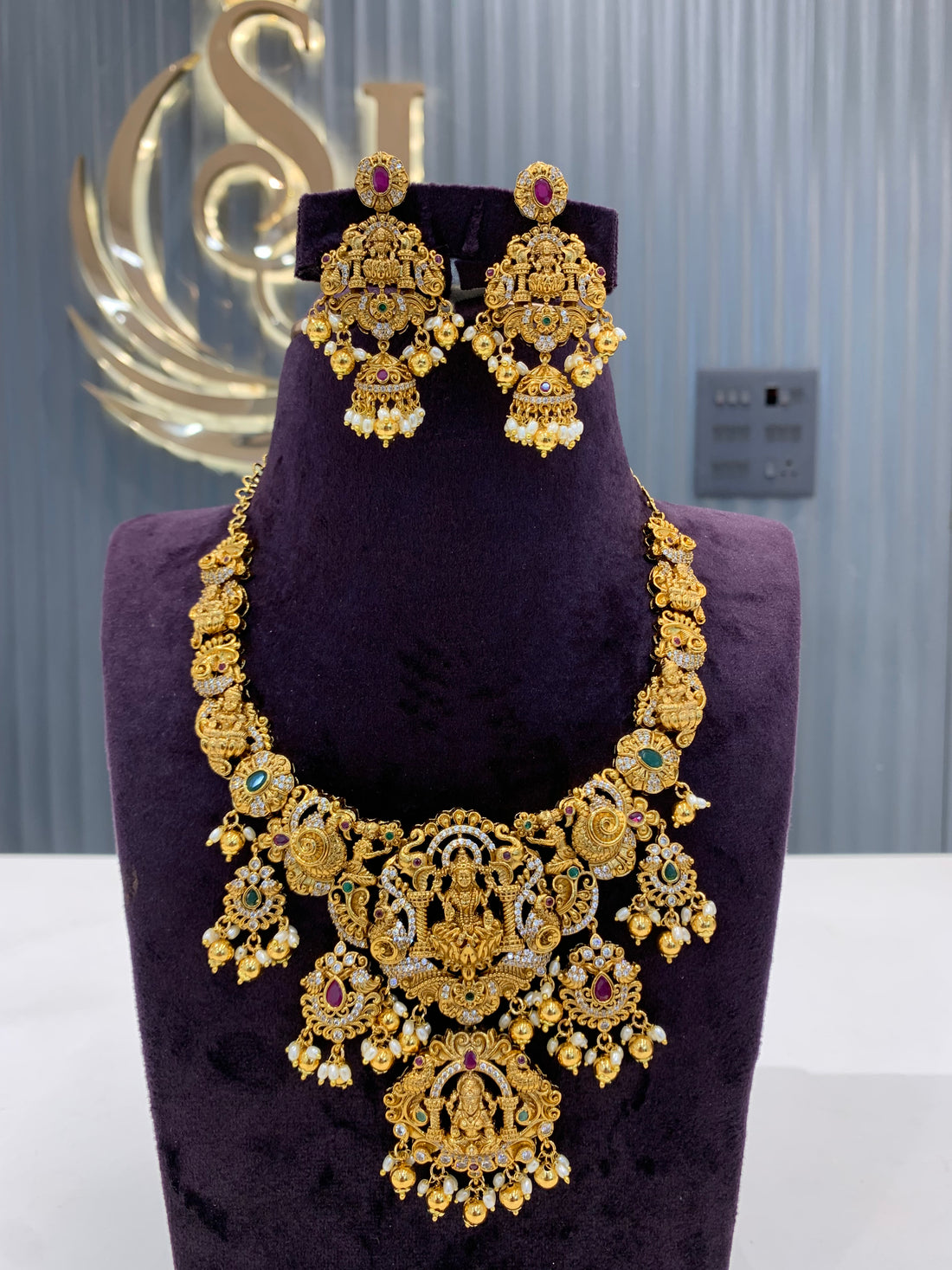 Beautiful nakshi mini haram