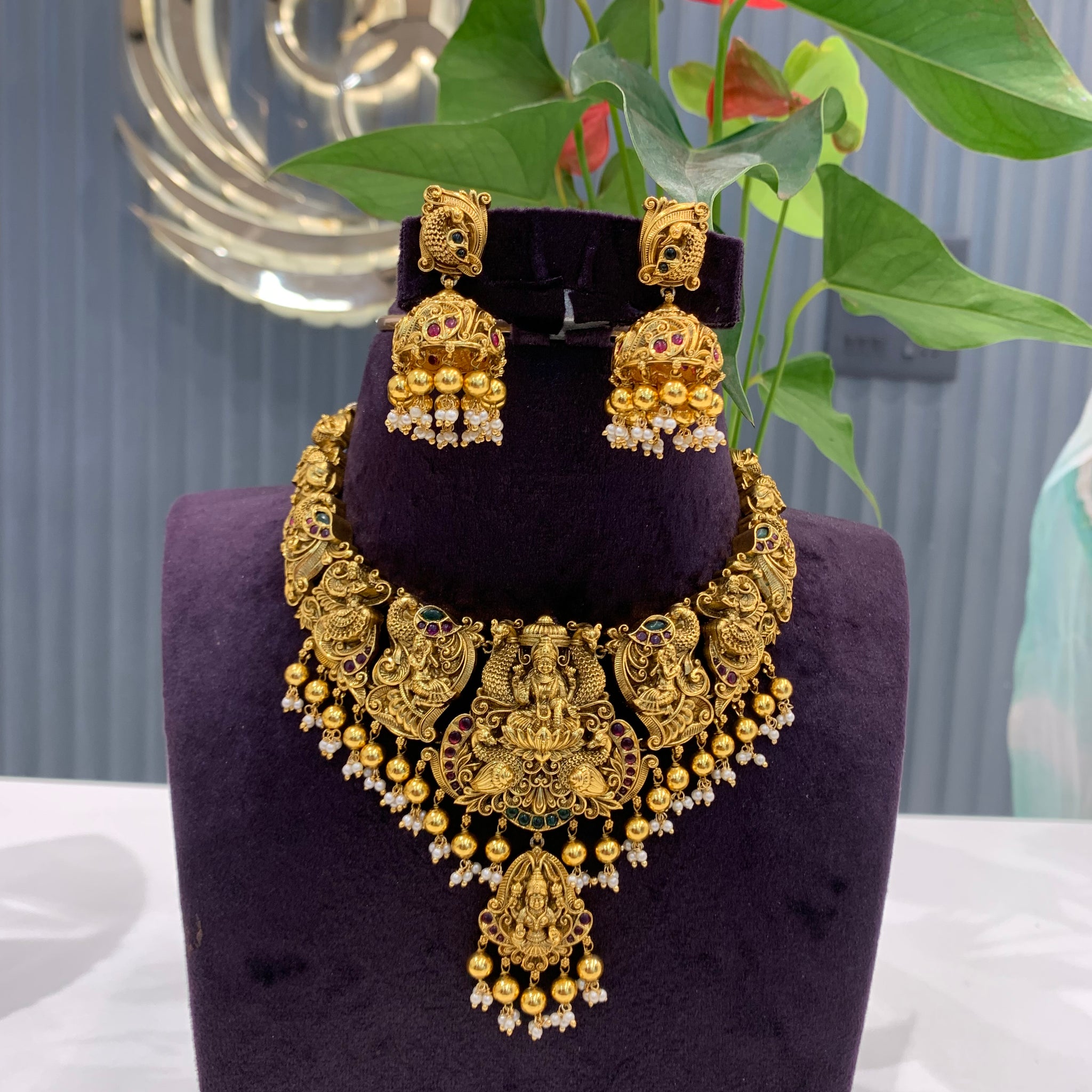 Beautiful nakshi 3D chocker set