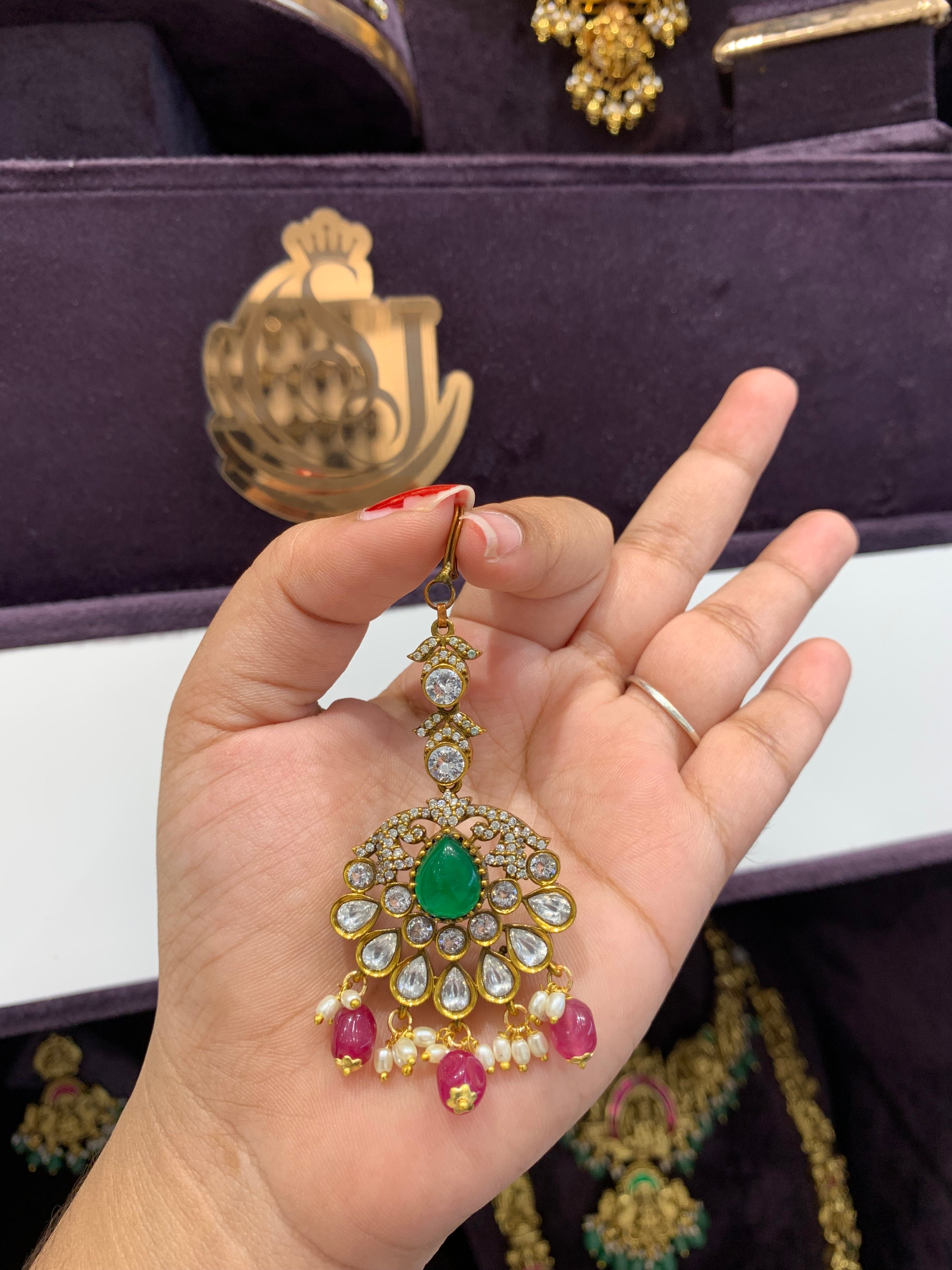 Mehendi tikka