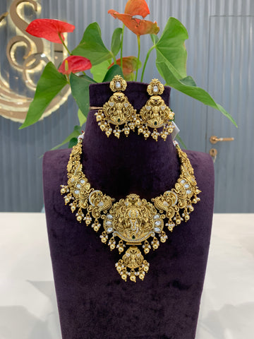 Beautiful 3D kundhan set