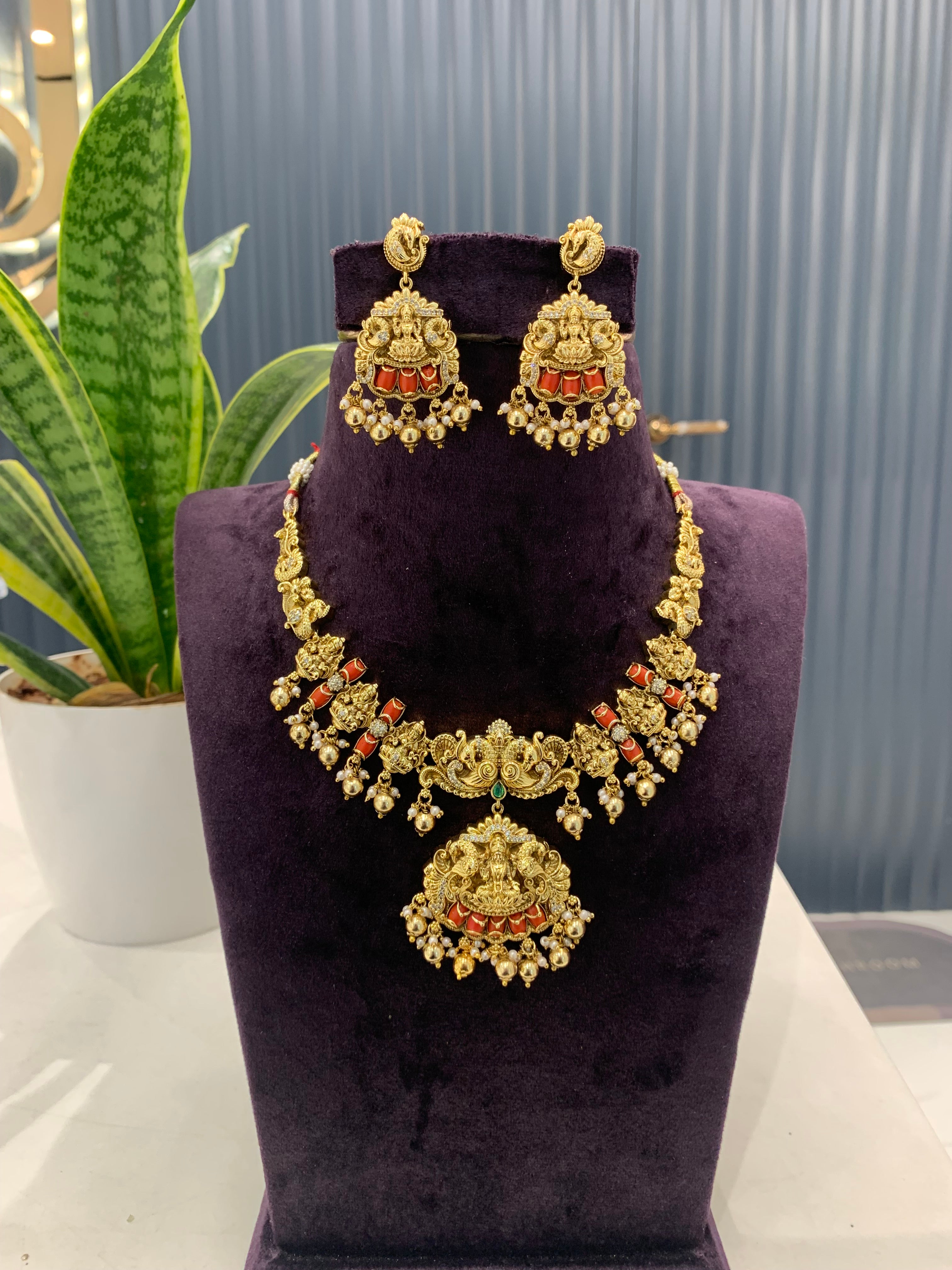 Beautiful Coral Nakshi 3D Necklace