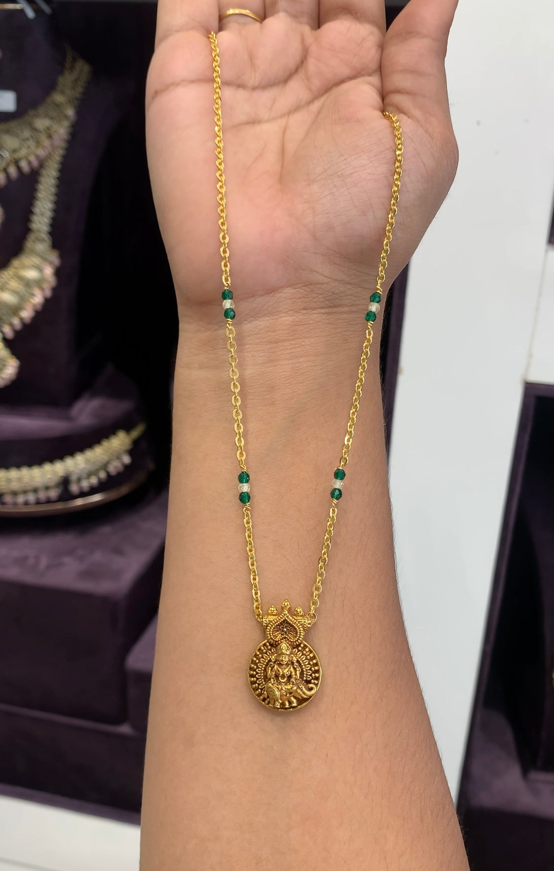 Beautiful Nakshi locket with chain