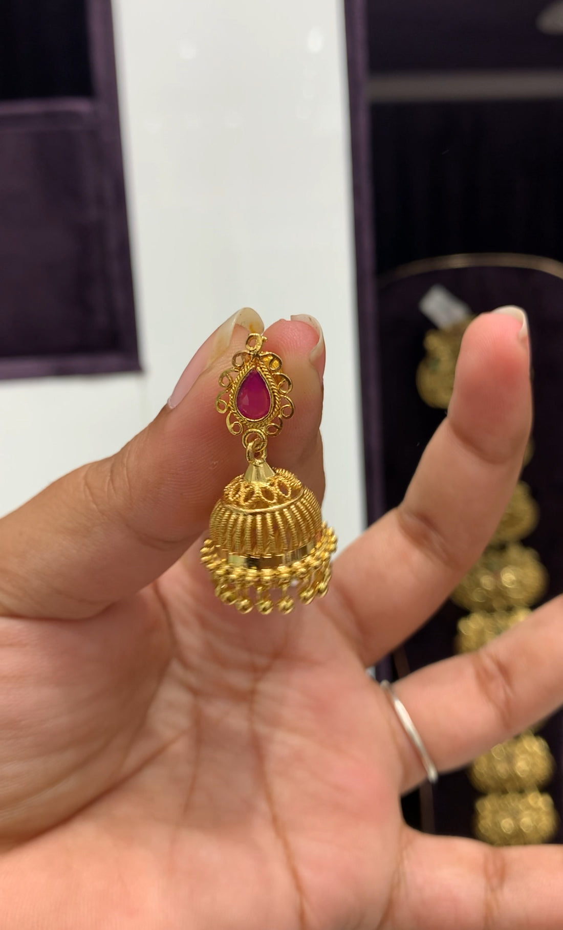 Beautiful gold replica jumkies