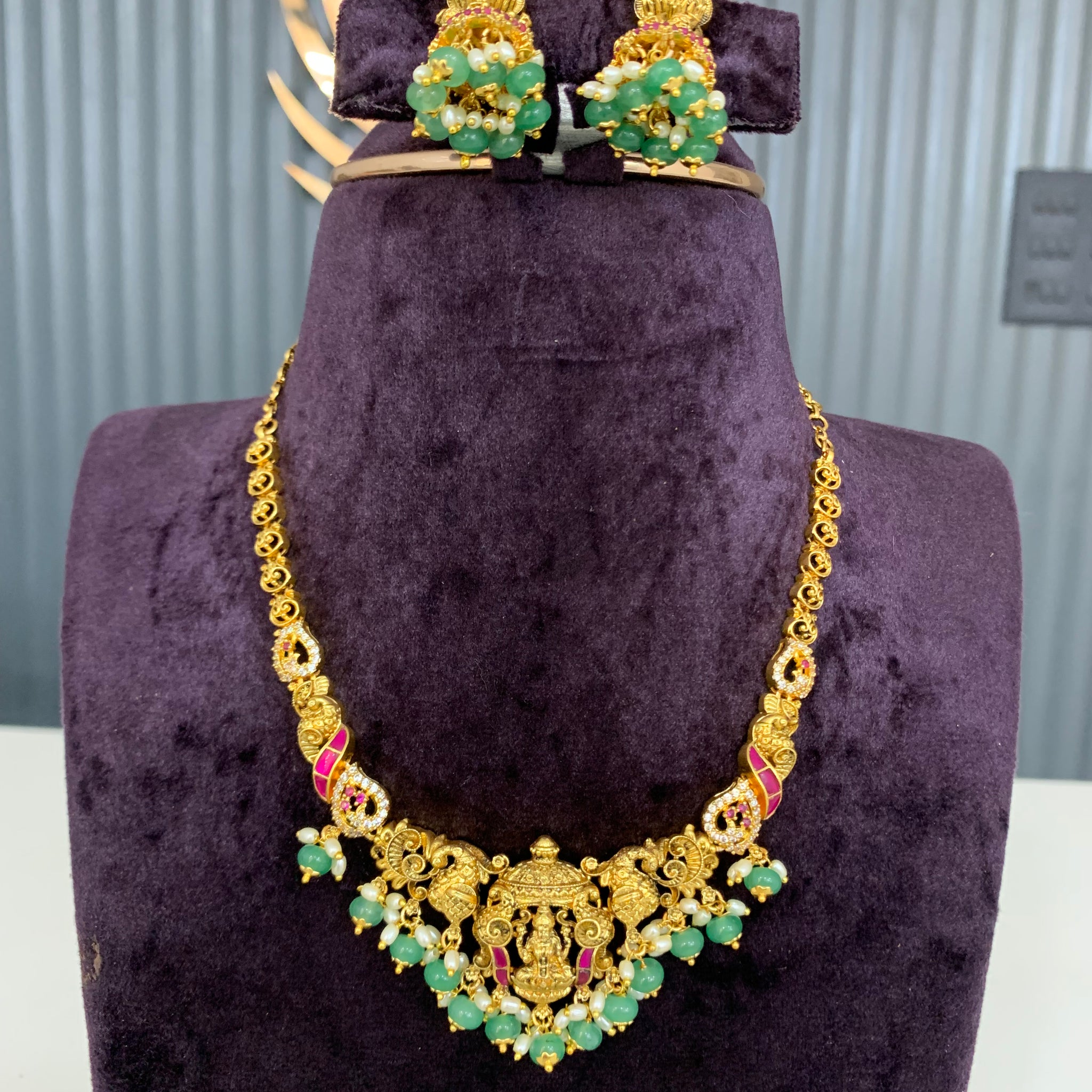 Beautiful simple Nakshi necklace