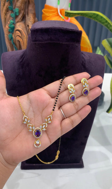Beautiful Locket with stylish chain