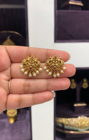 Beautiful nakshi studs