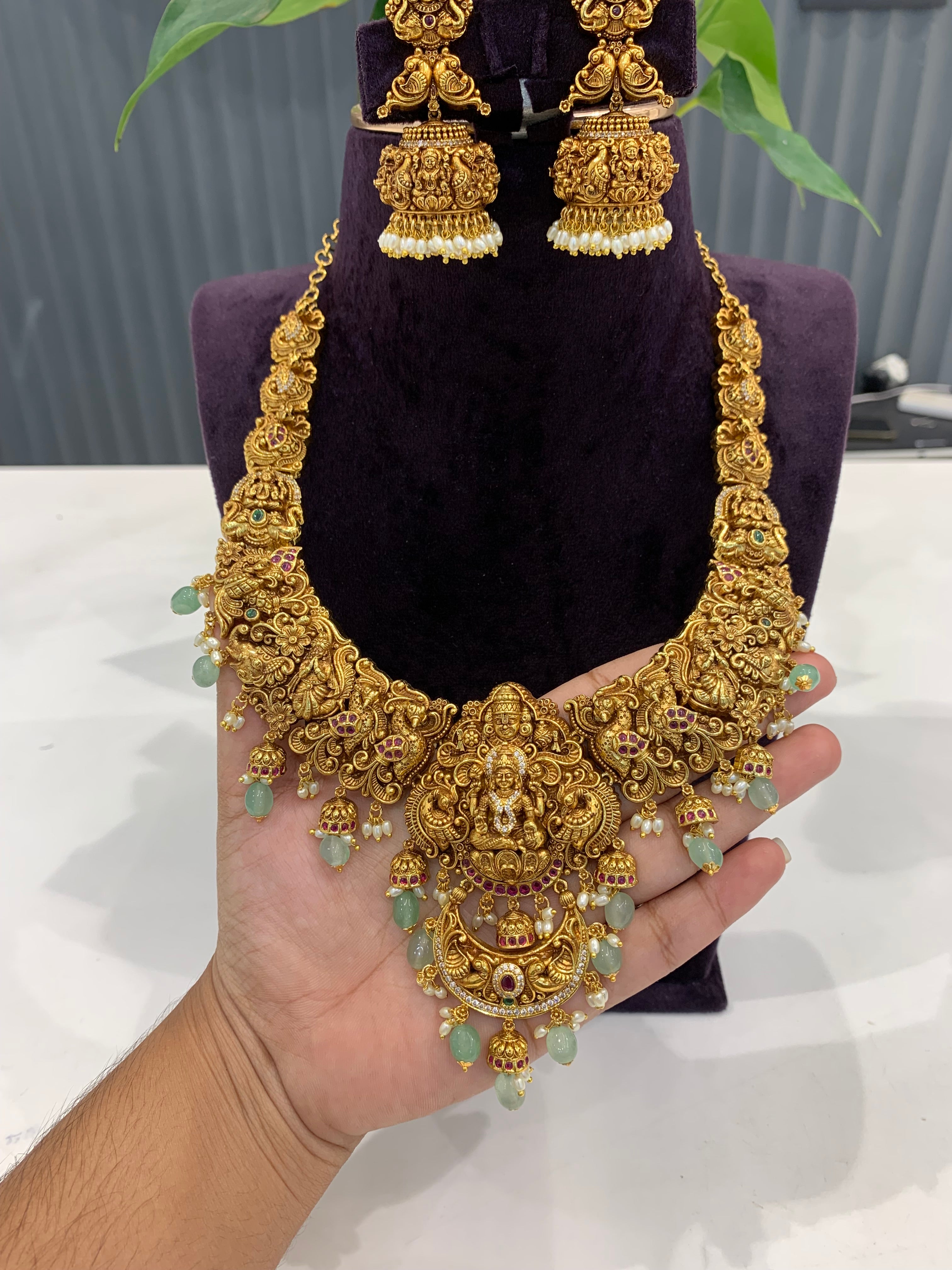 Beautiful nakshi 3D mini haram